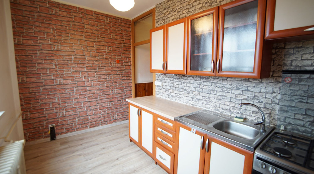 Na predaj 2 izbový byt na Severe v Martine, veľký balkón, 57 m2 .