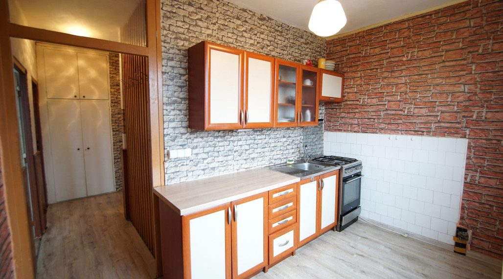 2 izbový byt na predaj,  Martin, časť Sever, 57 m2, veľký balkón.