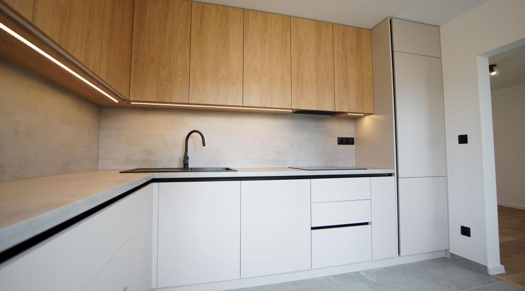 Veľký nadštandardne zrekonštruovaný 3 izbový byt na predaj, 85 m².