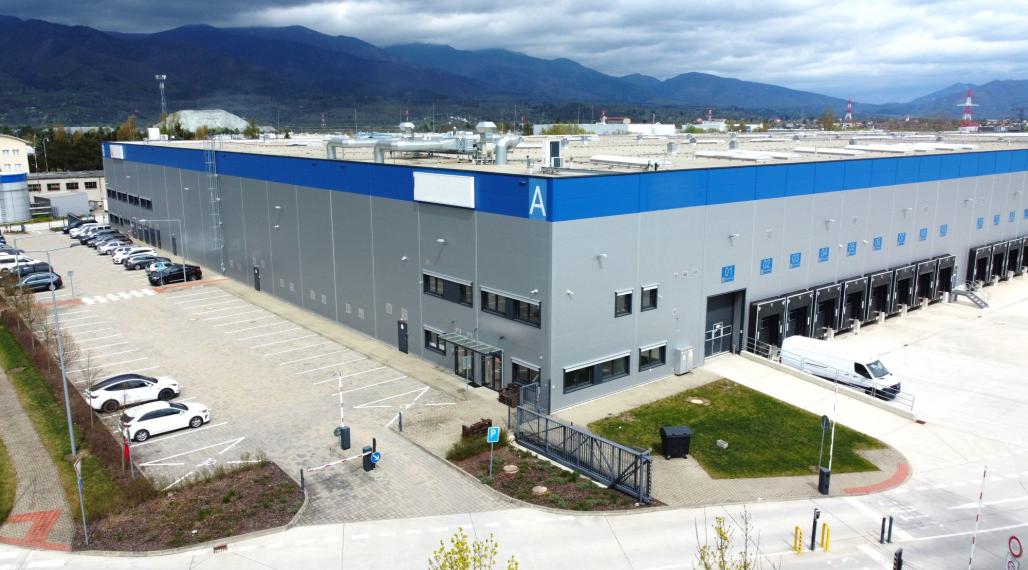 Výrobno skladovacie priestory na prenájom, od 2000 m2, Martin.