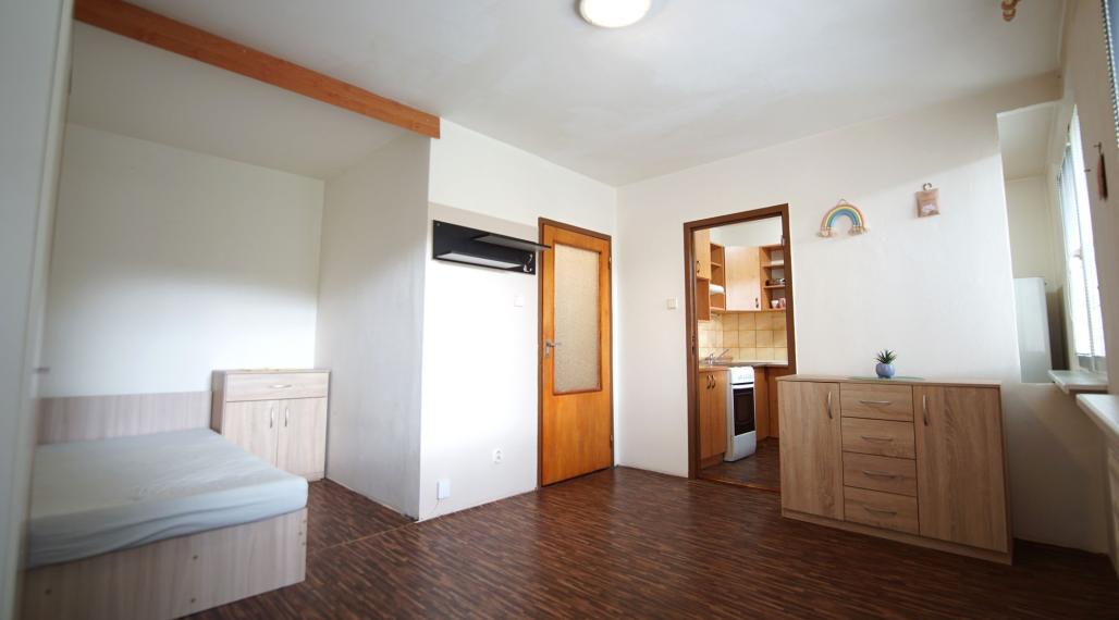 Predám 1 izbový byt (bauring) vo Vrútkach, 30 m2.