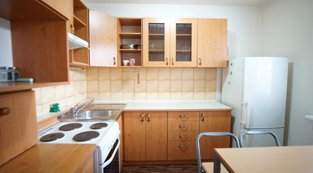1 izbový byt na predaj (bauring) 30 m2, čiastočná rekonštrukcia.