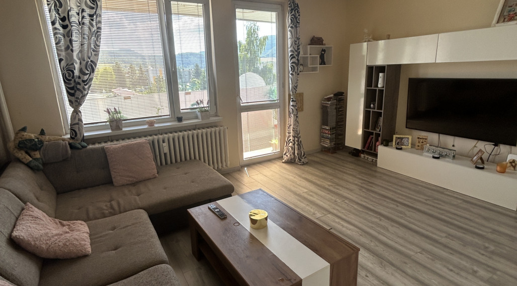 PREDAJ - 3 IZBOVÝ BYT S BALKÓNOM, BELUŠA