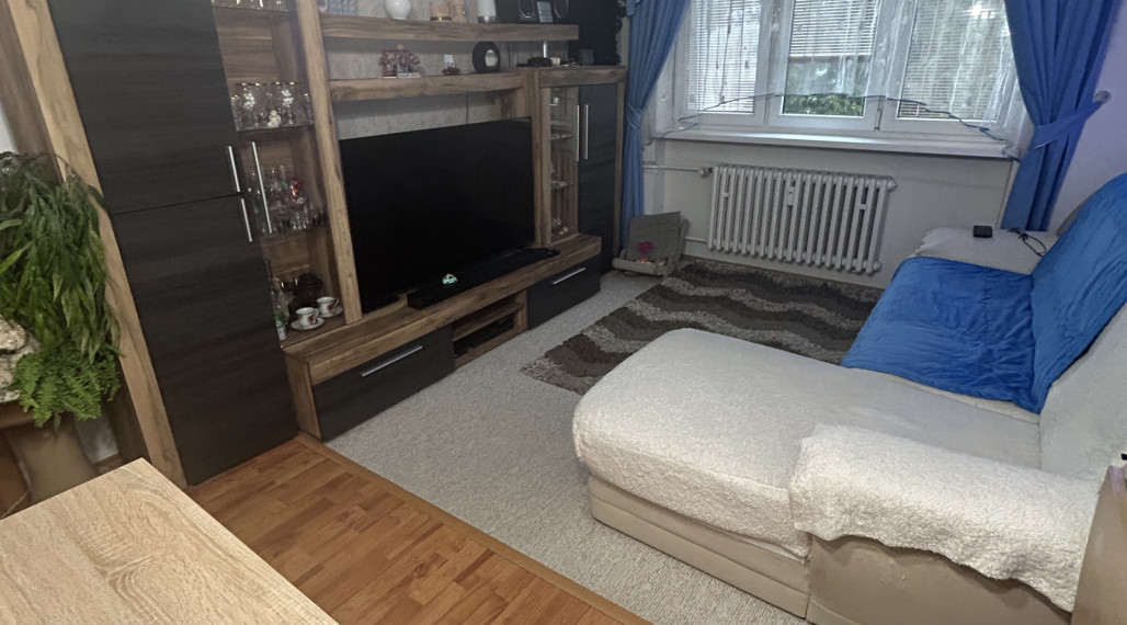 PREDAJ-ÚTULNÝ 2 IZBOVÝ BYT, M.R.ŠTEFÁNIKA,POVAŽSKÁ BYSTRICA