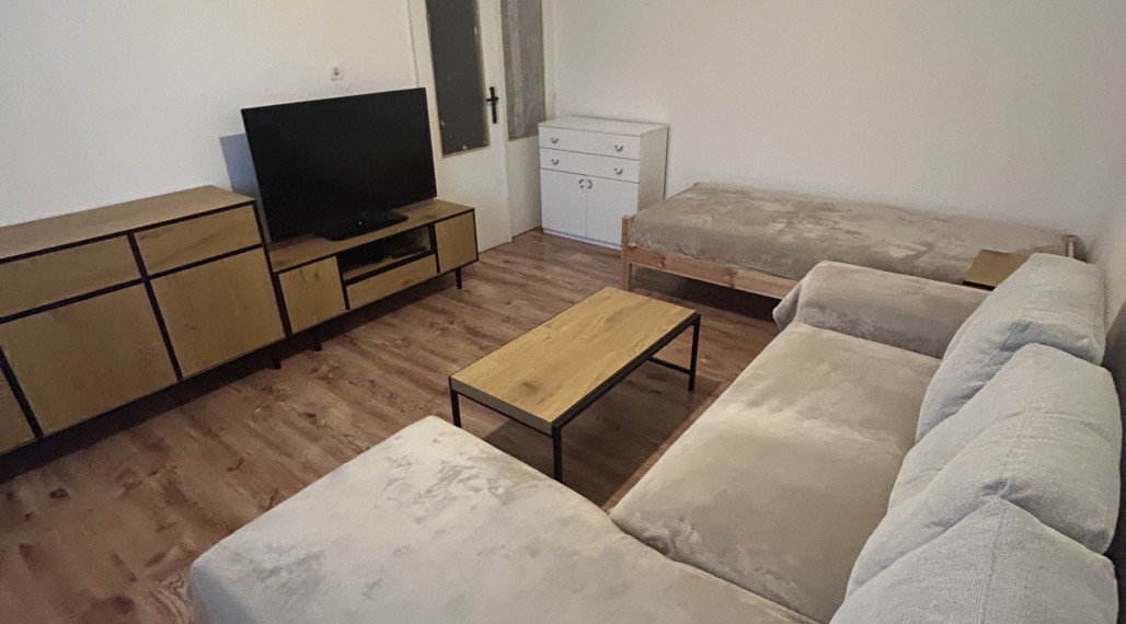 PRENÁJOM - 1 IZBOVÝ BYT STRED POVAŽSKÁ BYSTRICA