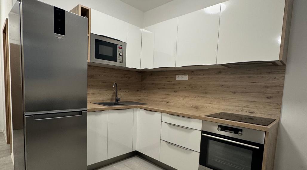 Predaj - zariadený 1 izbový byt 39 m2, v novostavbe, s parkovacím miestom, Martin Podháj