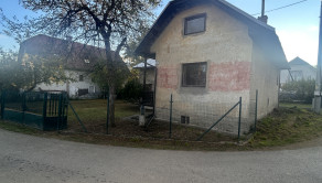 PREDAJ - STARŠÍ RODINNÝ DOM,PAPRADNO,OKRES POVAŽSKÁ BYSTRICA - fotografia 4