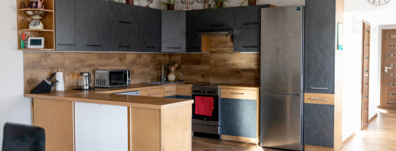 PREDAJ - 5 IZBOVÝ RODINNÝ DOM,BELUŠA, PÚCHOV, POZEMOK 726 m2
