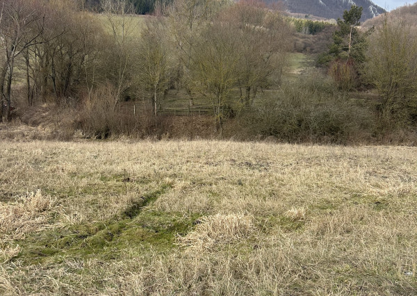 PREDAJ - POZEMOK 1102 m2 PRAZNOV POVAŽSKÁ BYSTRICA