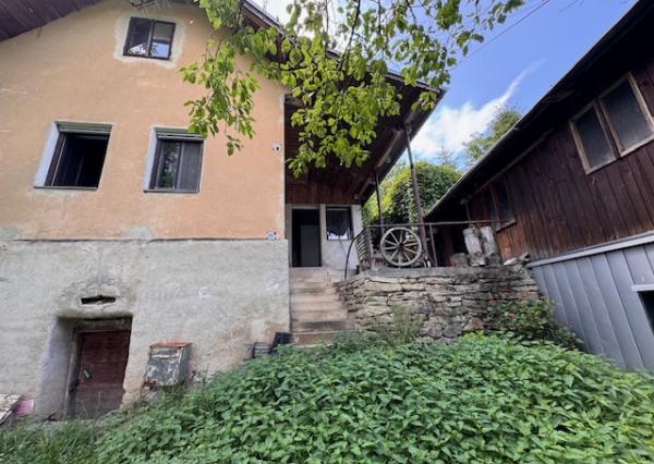 Chalupa s pozemkom 776 m2, Dolná Maríková - Hadoše