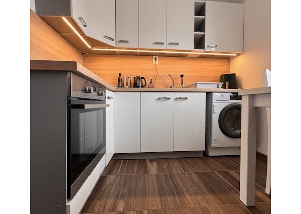 Predaj 2 izbový byt 39 m2, Lánska, Považská Bystrica