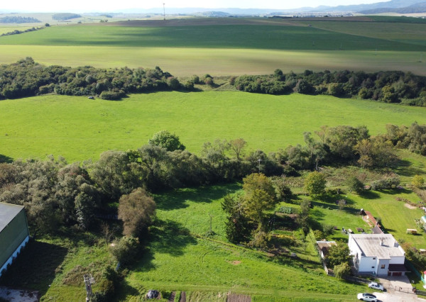 Veľký, rovinatý pozemok na predaj, Žabokreky, 3 860 m2.