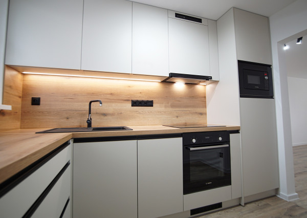 4 izbový byt 84 m2, predaj (video), v Martine časť Priekopa, kompletná rekonštrukcia.