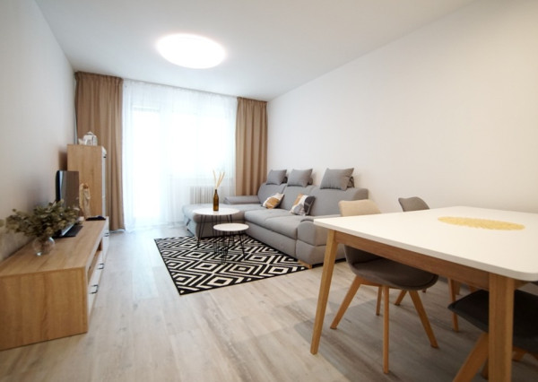 Na prenájom 2 izbový byt (58m2), v blízkosti centra mesta Martin, Thurzova ulica.