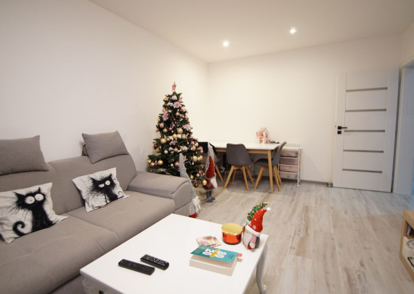 Prenajmem 2 izbový byt 58 m2, centrum Martina, Thurzova ulica.