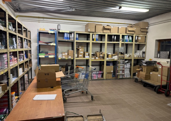 Obchodné priestory so skladom 150 m2, prenájom, Žilina