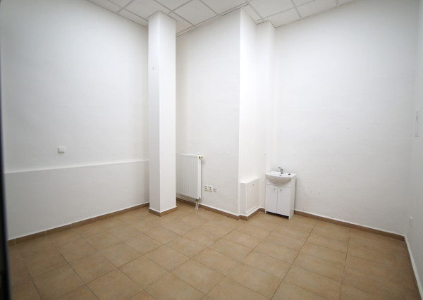 Na prenájom kancelária, 14 m2, centrum Martina.