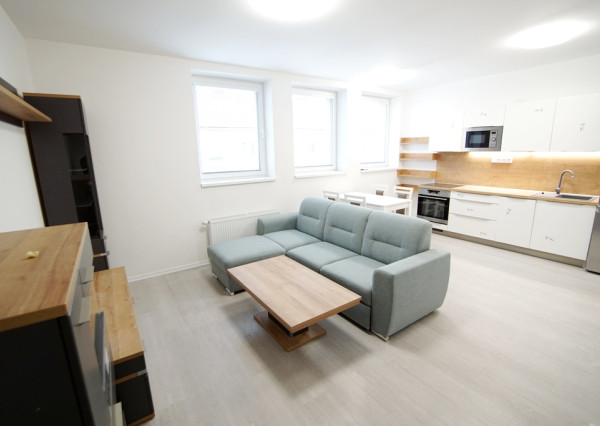 1 izbový byt s parkovacím miestom na prenájom, Martin - Podháj.