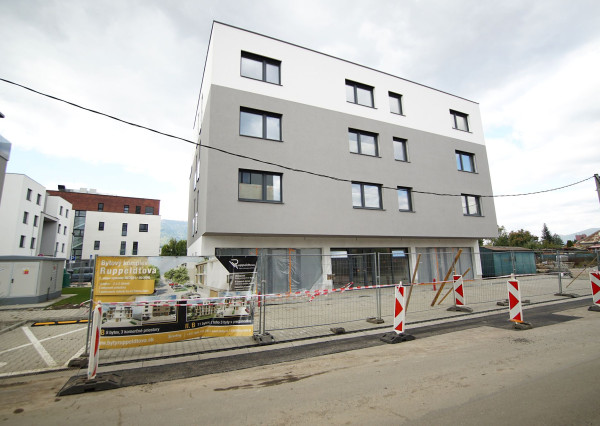 Komerčný - nebytový priestor/ apartmán, na predaj, IB_NP_3C, novostavba v Martine, - širšie centrum.