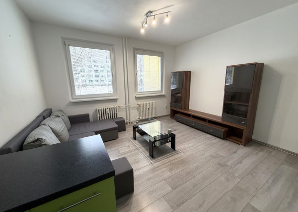 Prenajmem 2 izbový byt na prenájom, Martin - Záturčie.