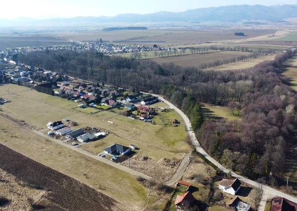 Stavebný pozemok na predaj, obec Mošovce, okres Turčianske Teplice.