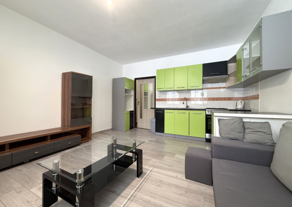 Na prenájom menší 2 izbový byt v Martine, časť Záturčie.