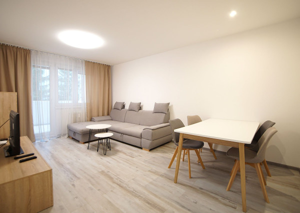 Prenajmem 2 izbový byt v centre mesta Martin, Thurzova ulica.