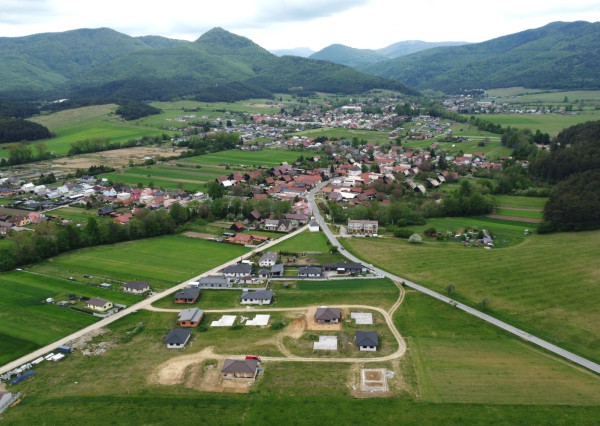 Novostavba, rodinný dom na predaj, obec Slovany, okres Martin.