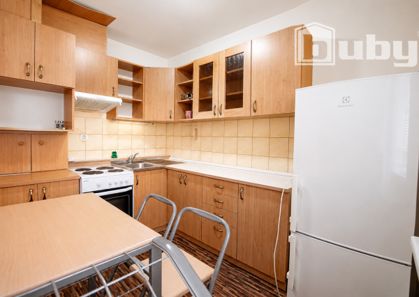 Na predaj 1 izbový byt (bauring) 30 m2, čiastočná rekonštrukcia.