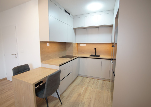 Novostavba, 2 izbový byt s parkovaním na prenájom, Martin.