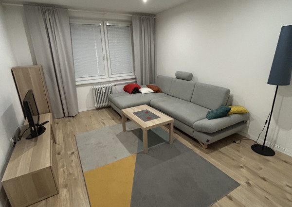 PREDAJ - MODERNÝ 3 IZBOVÝ BYT STRED POVAŽSKÁ BYSTRICA