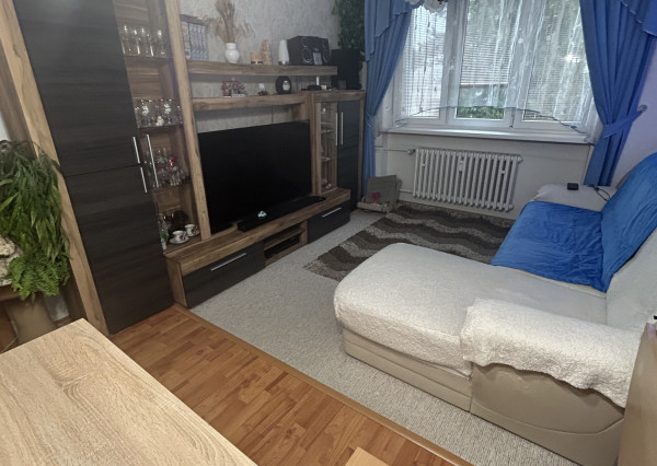 PREDAJ-ÚTULNÝ 2 IZBOVÝ BYT, M.R.ŠTEFÁNIKA,POVAŽSKÁ BYSTRICA