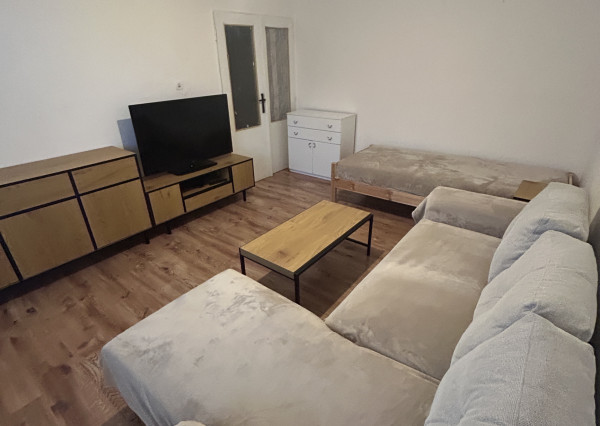 PRENÁJOM - 1 IZBOVÝ BYT STRED POVAŽSKÁ BYSTRICA