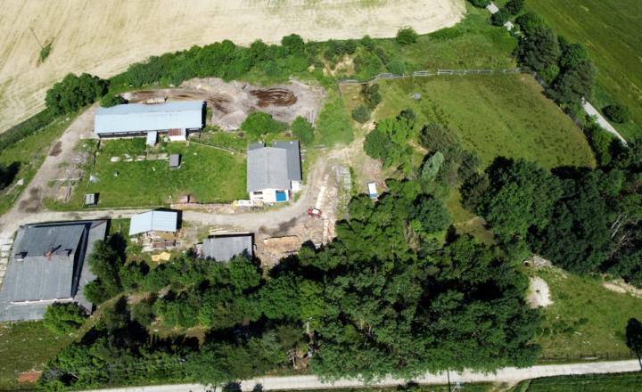 Veľký priemyselný areál na Dubovom, okres Turčianske Teplice na predaj. - fotografia 1