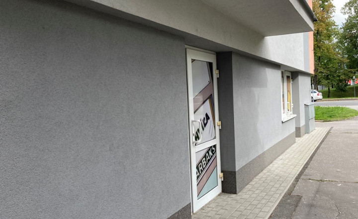 PRENÁJOM OBCHODNÉ PRIESTORY CENTRUM POVAŽSKÁ BYSTRICA - fotografia 9