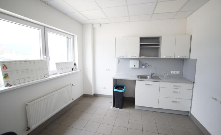 Výrobno skladovacie priestory na prenájom, od 2000 m2, Martin. - fotografia 11