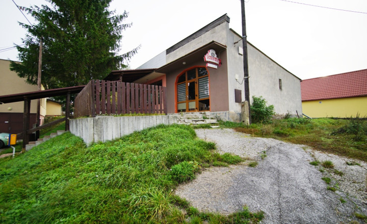 Komerčný objekt, polyfunkčná budova na predaj, obec Socovce, okres Martin - fotografia 1