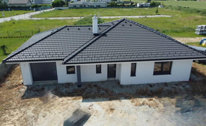 Bungalov s garážou na predaj, novostavba, Martin-Tomčany. - fotografia 1