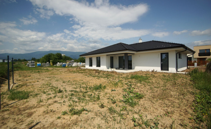Bungalov s garážou na predaj, novostavba, Martin-Tomčany. - fotografia 4