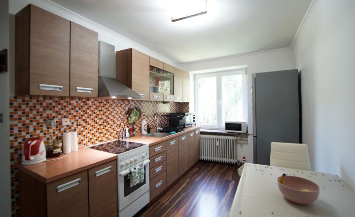 Prenajmem 2 izbový byt v centre Martina - Štúrovo námestie. - fotografia 4