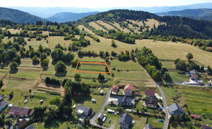 Stavebný pozemok na predaj, výmera 1 538 m2, obec Krahule, okres Žiar nad Hronom.