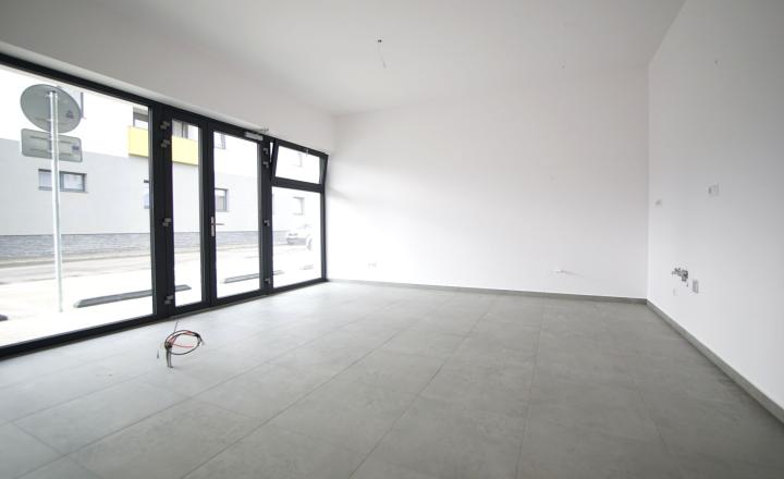 Apartmán / nebytový priestor na prenájom v novostavbe s parkovacím miestom. - fotografia 4