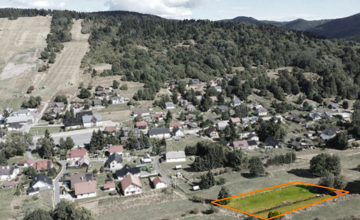 Na predaj stavebný pozemok, výmera 1 538 m2, obec Krahule, okres Žiar nad Hronom.