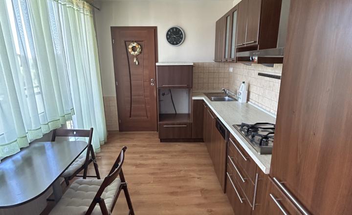 PREDAJ-TOP 3 IZBOVÝ BYT S 2 BALKÓNMI,STRED,POVAŽSKÁ BYSTRICA - fotografia 6