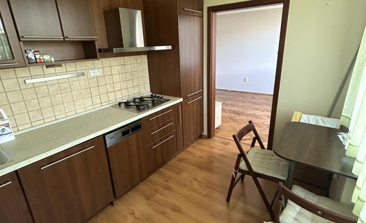 PREDAJ-TOP 3 IZBOVÝ BYT S 2 BALKÓNMI,STRED,POVAŽSKÁ BYSTRICA - fotografia 7