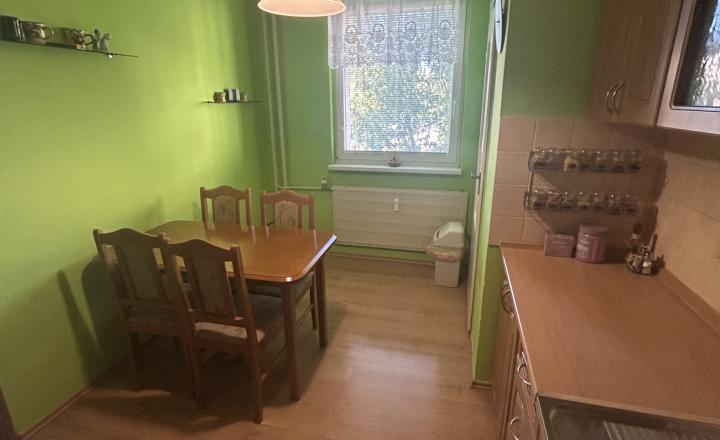 PRENÁJOM - 2 IZBOVÝ ZARIADENÝ BYT, SNP, POVAŽSKÁ BYSTRICA - fotografia 5