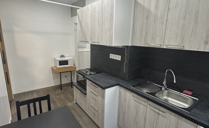 PREDAJ - 2 IZBOVÝ BYT, MIEROVÁ ul., POVAŽSKÁ BYSTRICA - fotografia 10