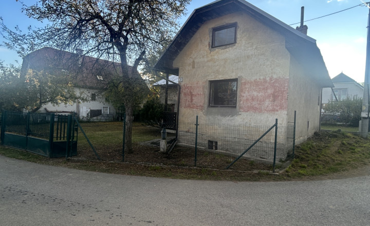 PREDAJ - STARŠÍ RODINNÝ DOM,PAPRADNO,OKRES POVAŽSKÁ BYSTRICA - fotografia 3
