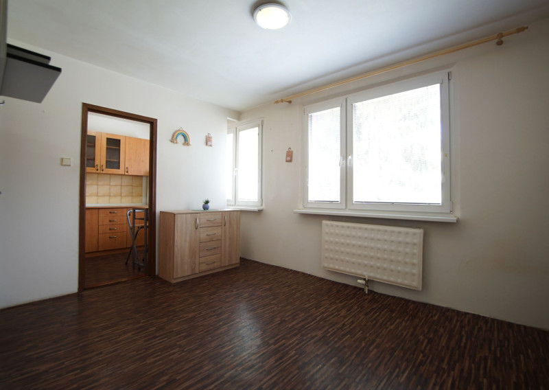Predám 1 izbový byt (bauring) 30 m2, Vrútky, čiastočná rekonštrukcia.